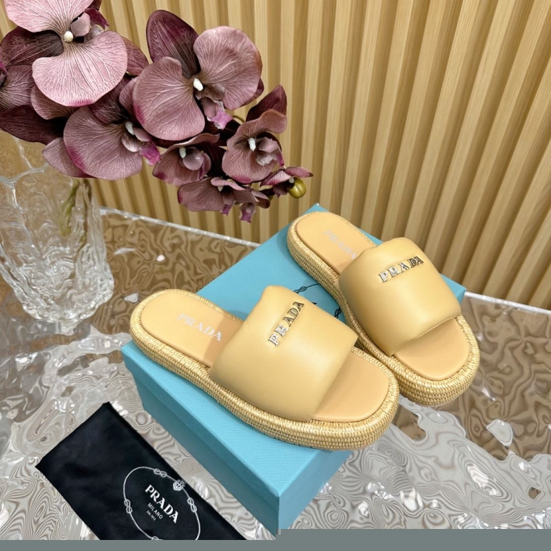 Pra*a slippers